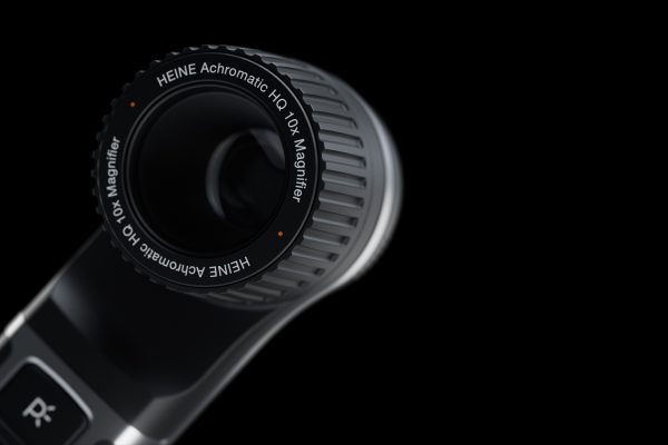 HEINE-DELTA-X-Dermatoscope-close-up-1-600×400